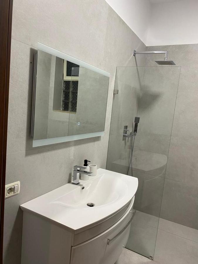 @Bazaar2 Apartment Тирана Екстериор снимка