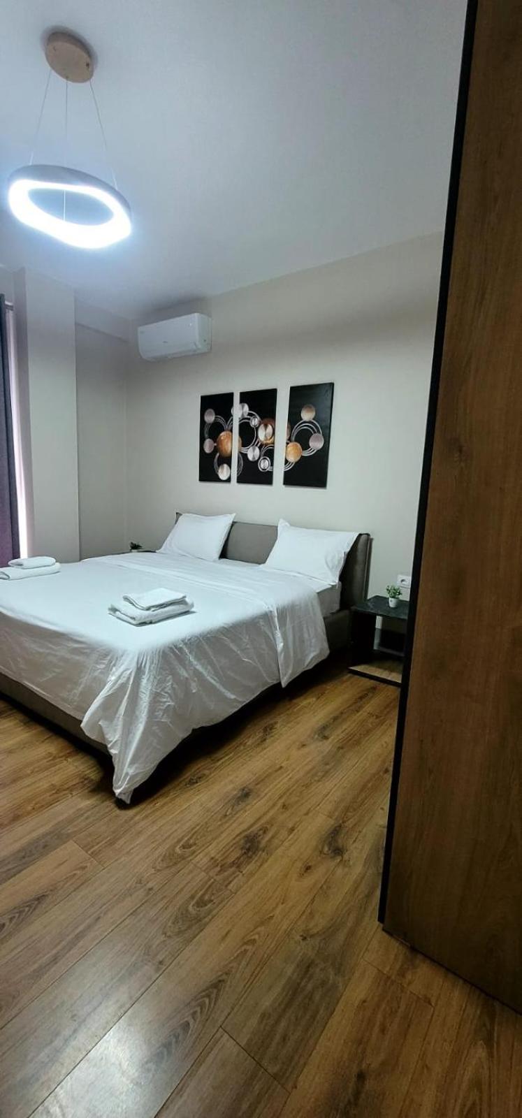 @Bazaar2 Apartment Тирана Екстериор снимка