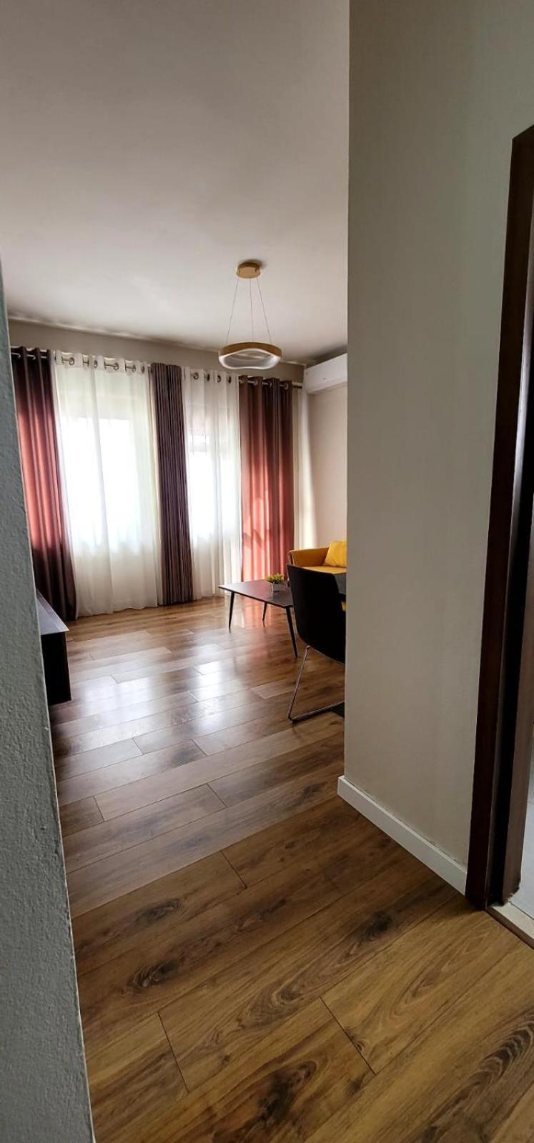 @Bazaar2 Apartment Тирана Екстериор снимка